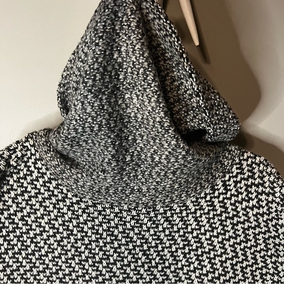 Forever 21 sweater dress - Picture 5 of 5